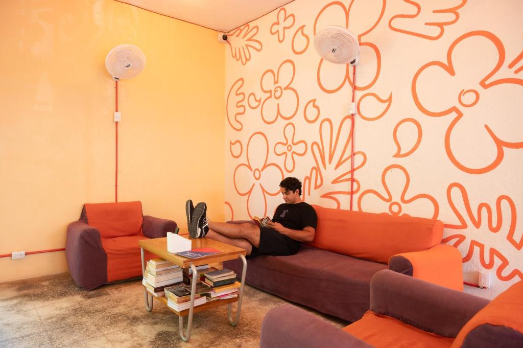 Posezení v ubytování Macarena Hostel