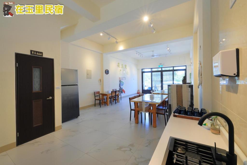 Kuchyň nebo kuchyňský kout v ubytování InYuLi Homestay花蓮縣民宿2825號