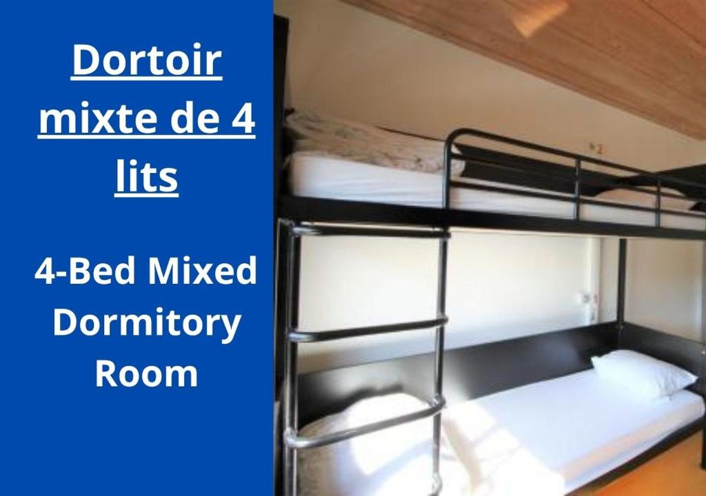 Postel nebo postele na pokoji v ubytování Alaroots Moorea