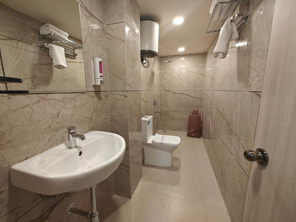 Koupelna v ubytování Hotel Ramida Plaza At Delhi Airport