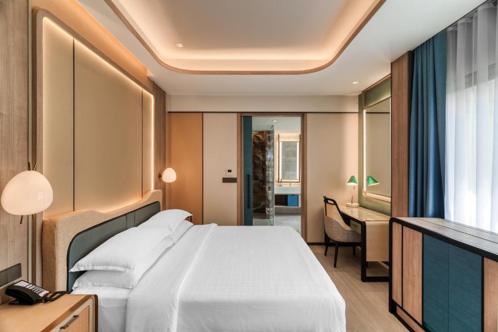 Dusit Thani Krabi Beach Resort - SHA Extra Plus - Club Ein Schlafzimmer Suite