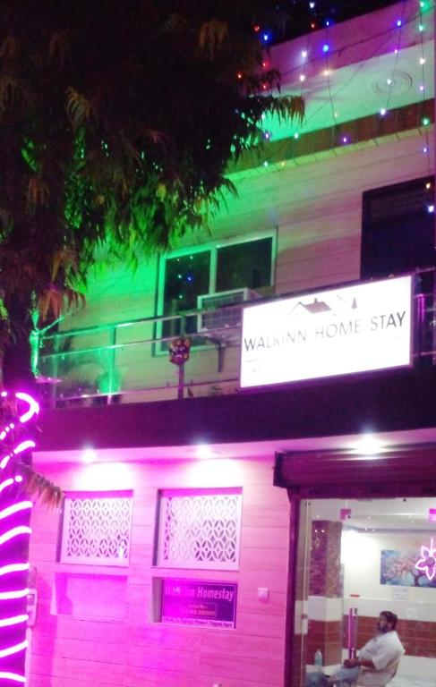 Fotografie z fotogalerie ubytování Walkinn Homestay Near TAJ MAHAL v destinaci Tājganj