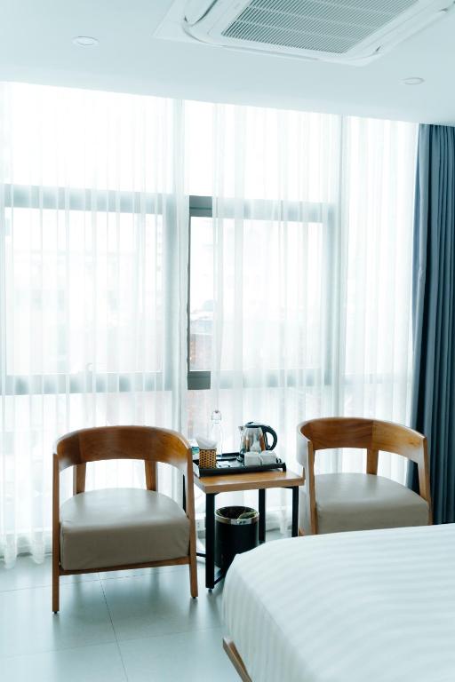 Phòng Deluxe Giường Đôi/2 Giường Đơn Nhìn Ra Thành Phố
