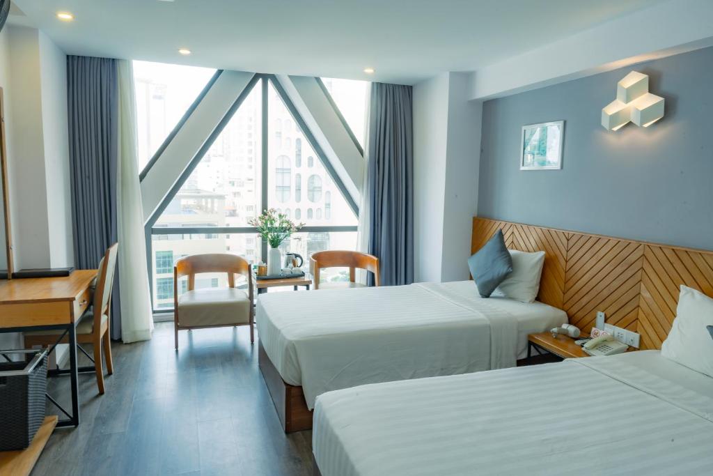 Phòng Deluxe Giường Đôi/2 Giường Đơn Nhìn Ra Thành Phố