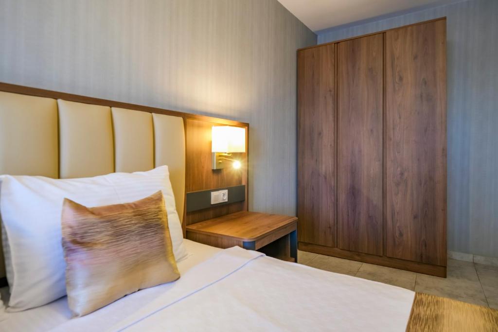 Days Inn by Wyndham Alanya - 12