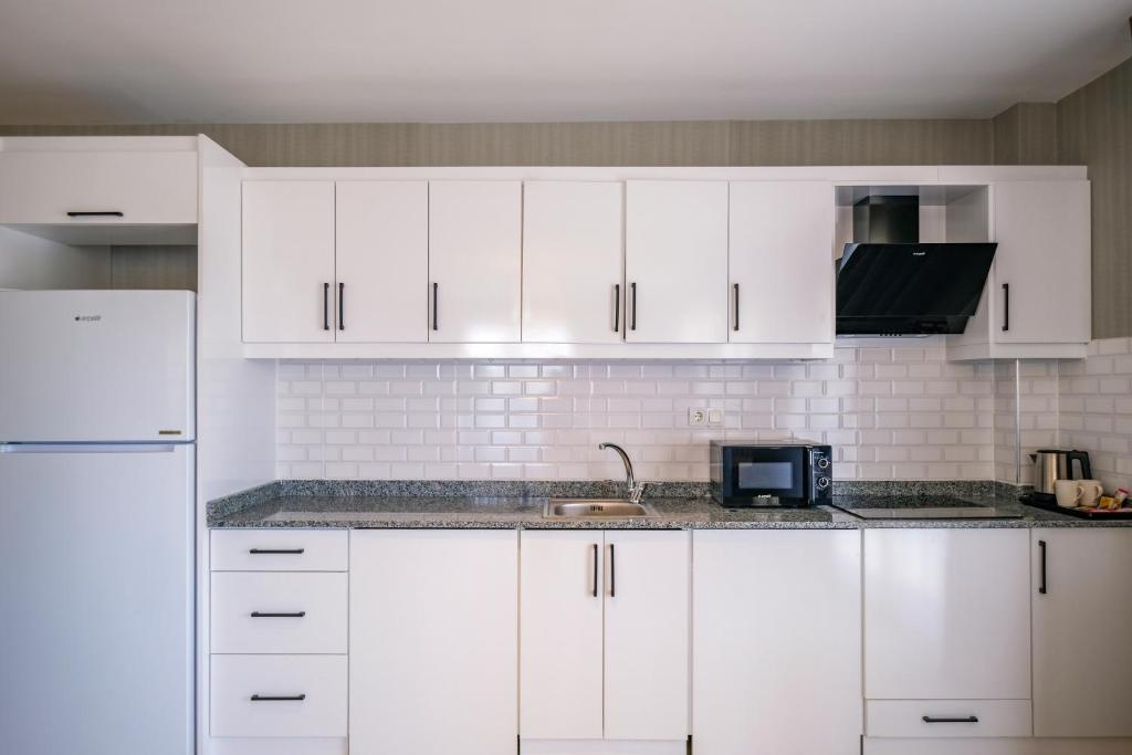 Days Inn by Wyndham Alanya - 16