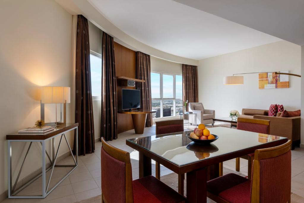 Grand Millennium Al Wahda Hotel and Executive Apartments Abu Dhabi - Resim 26