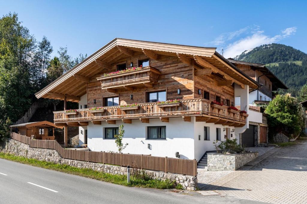 Almweg 22 6365 Kirchberg In Tirol Kinkara Lodge by Apartment Managers, Kirchberg in Tirol (updated prices