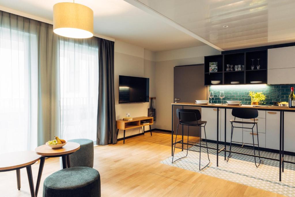 harry's home hotel & apartments Villach, April 2023