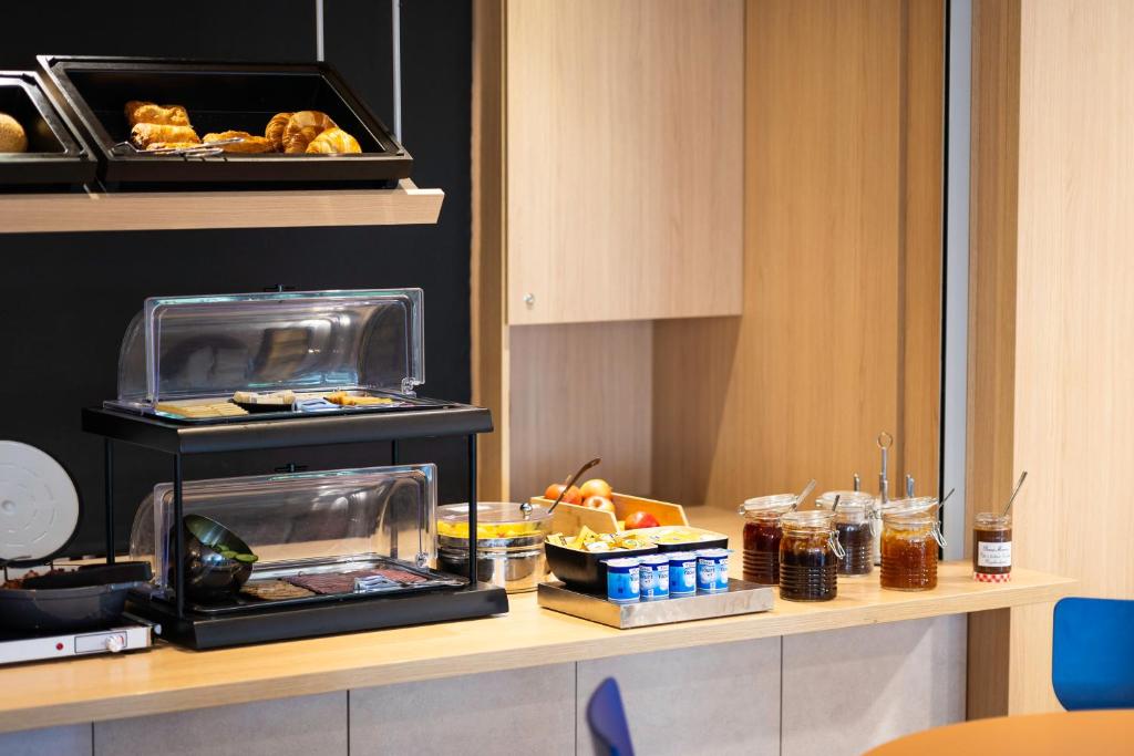 B&B HOTEL Liège Rocourt - Resim 20