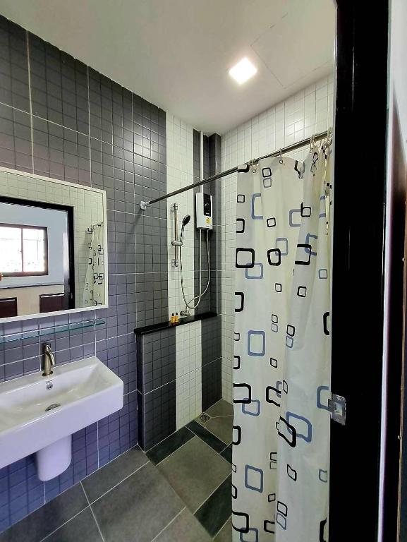 Koupelna v ubytování Aqua Residences อควา เรสซิเดนซ์ ห้องพักใหม่ให้เช่า ติดรถไฟฟ้าสถานีวุฒากาศ