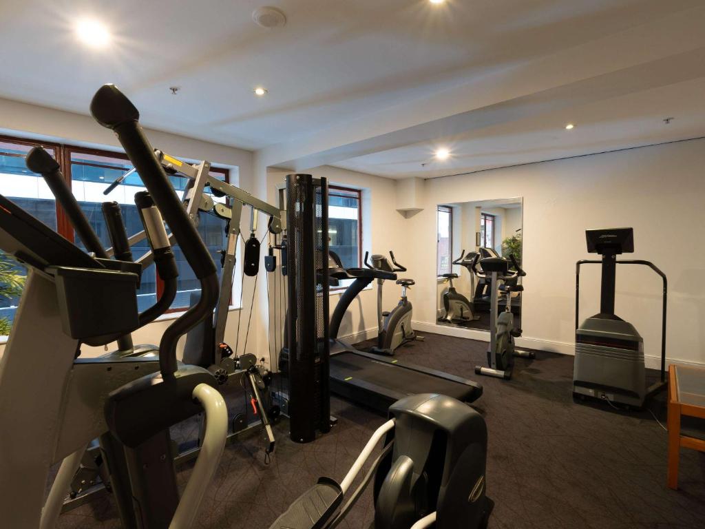 Fitness centrum a/nebo fitness zařízení v ubytování ibis Sydney World Square