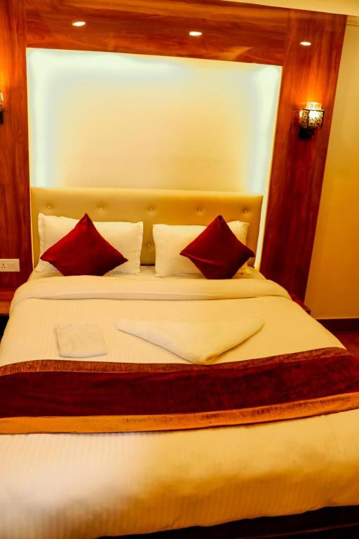 Postel nebo postele na pokoji v ubytování Thani Boutique Hotel