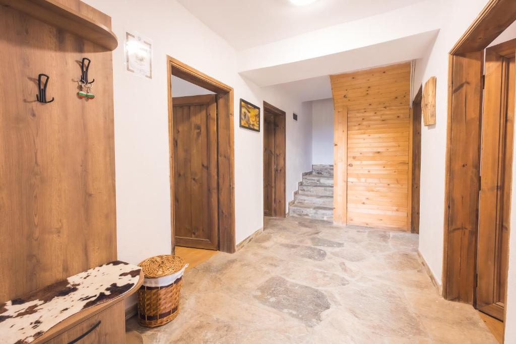 Fotografie z fotogalerie ubytování Stone house (Каменната къща) v destinaci Lešten