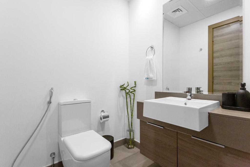 Vannituba majutusasutuses Bloom Towers Gem Elegant Studio A Must See
