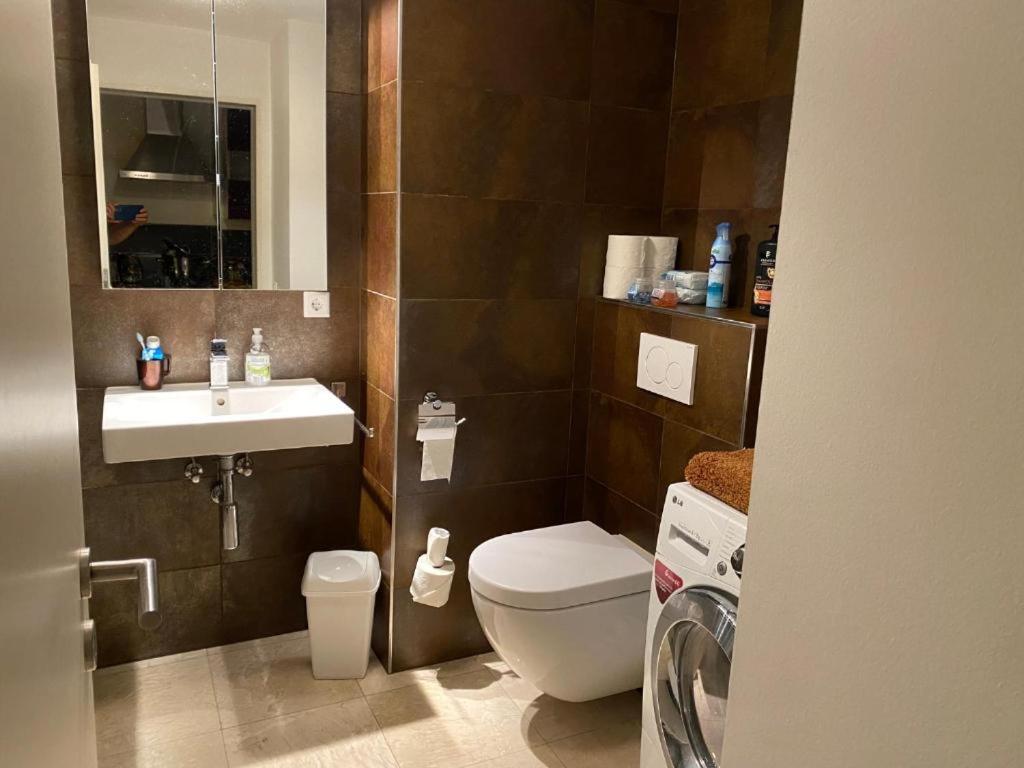 Chic Central Stay in Luxembourg - Resim 14