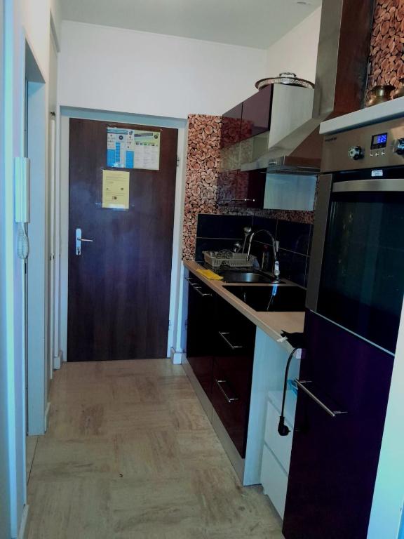 Chic Central Stay in Luxembourg - Resim 18