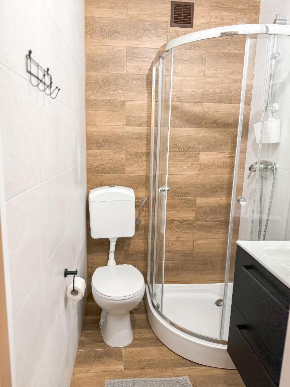Kúpeľňa v ubytovaní Chata przy lesie