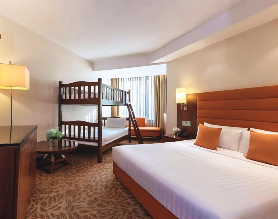 Rembrandt Hotel Bangkok - Family Suite