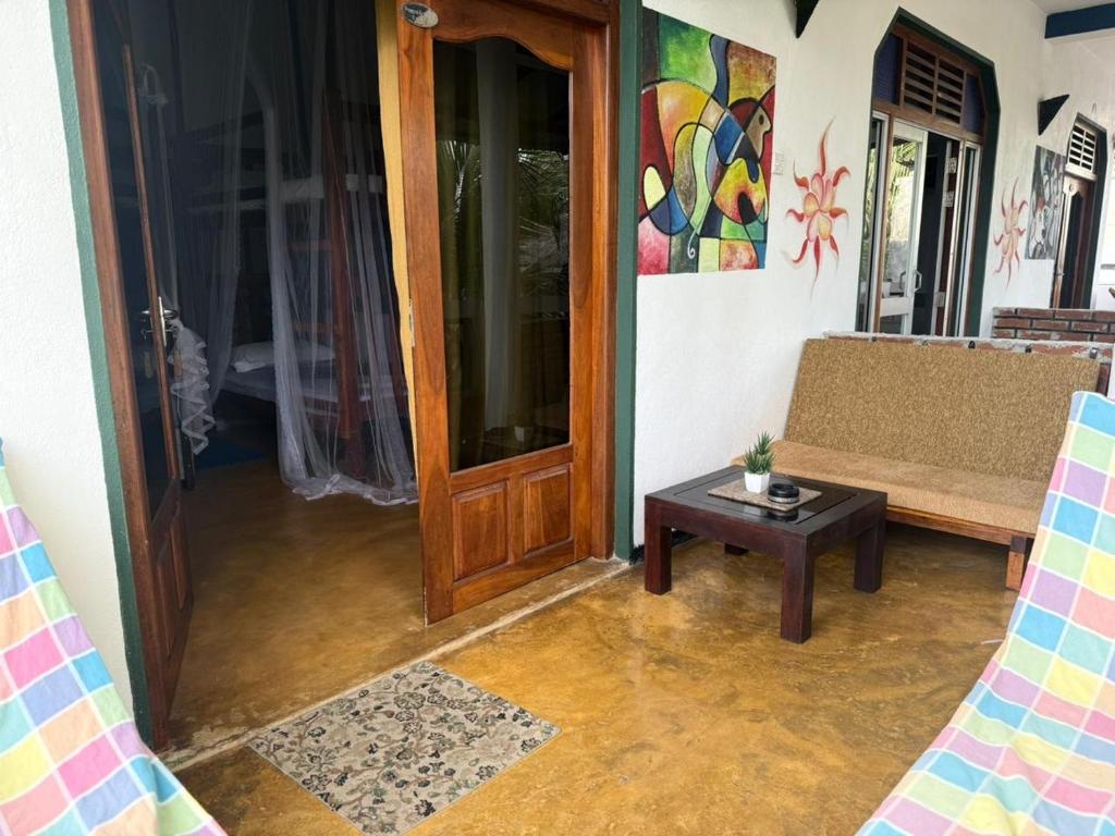 Frangipani Beach Villa - 6