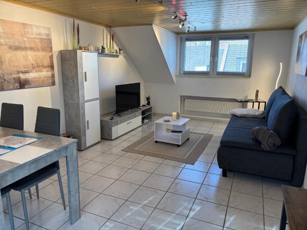 Charmante DG Whg Zentrumsnah, Mönchengladbach (updated prices 2024)