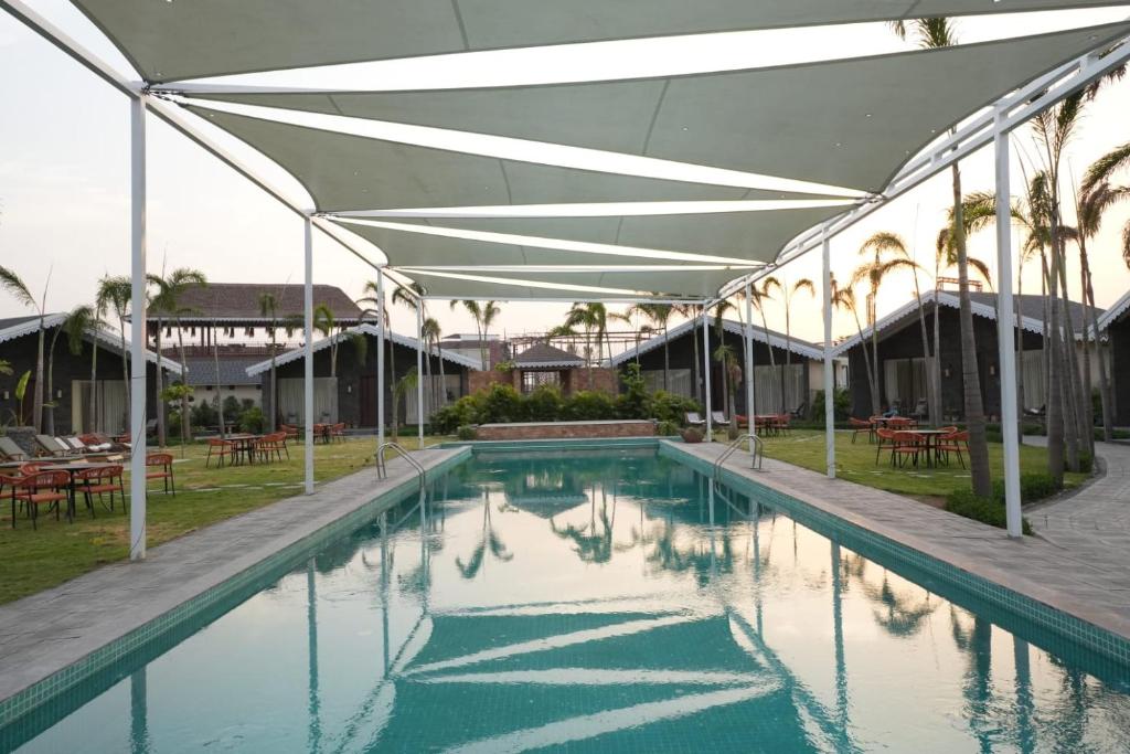 Maira Resort and Convention Centre - Tent