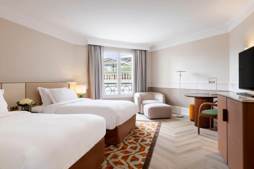 InterContinental Hotels Chantilly Chateau Mont Royal by IHG - Premium Tweepersoonskamer Met 2 Tweepersoonsbedden