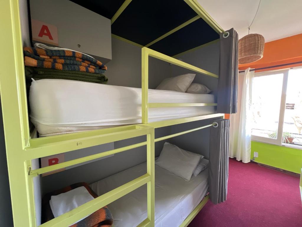 Viajero Colonia Hostel - Cama En Habitación Compartida Mixta De 6 Camas