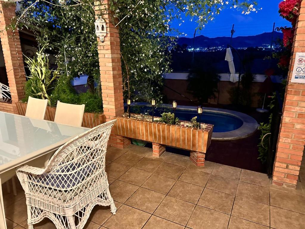 Patio alebo iná vonkajšia časť ubytovania Antigua Estación de Campanillas