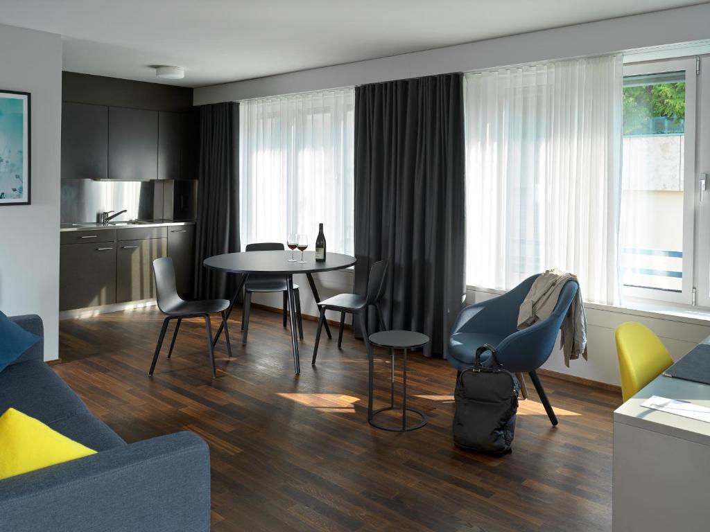 Posezení v ubytování Park Hotel Zug