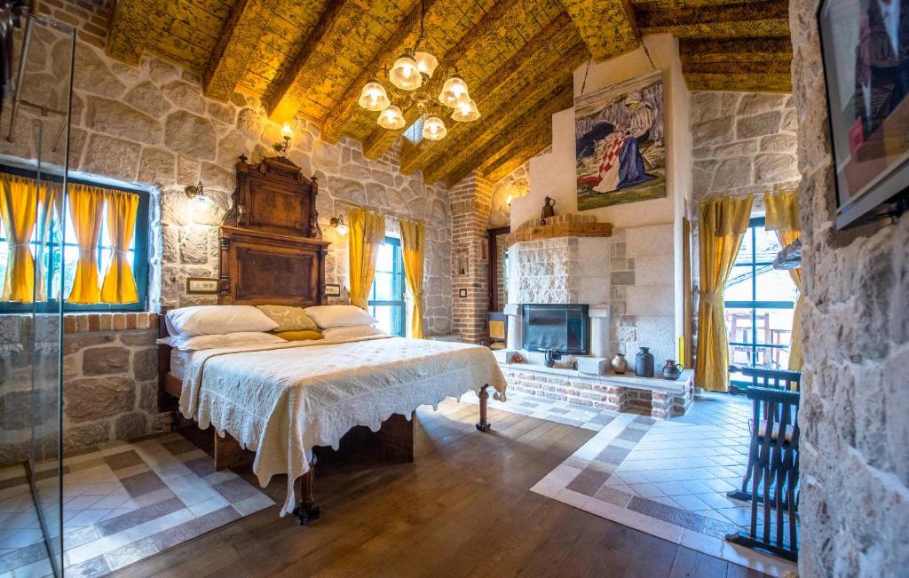 Posteľ alebo postele v izbe v ubytovaní Cozy Home In Zmijavci With Sauna