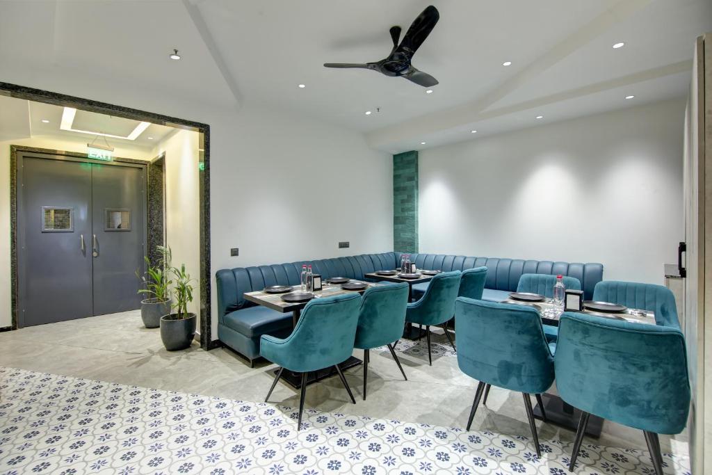 Posezení v ubytování Hotel Uptown 1Km Connaught Place