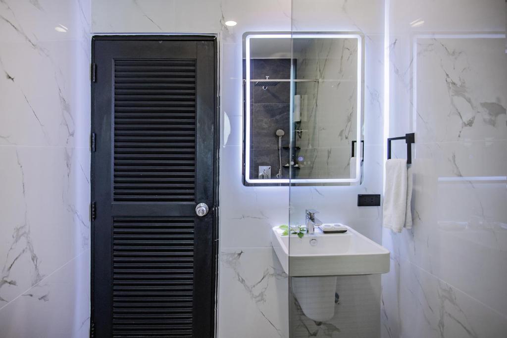 Baan Santhiya Private Pool Villas - Free Tuk-Tuk Service to the Beach! - 11