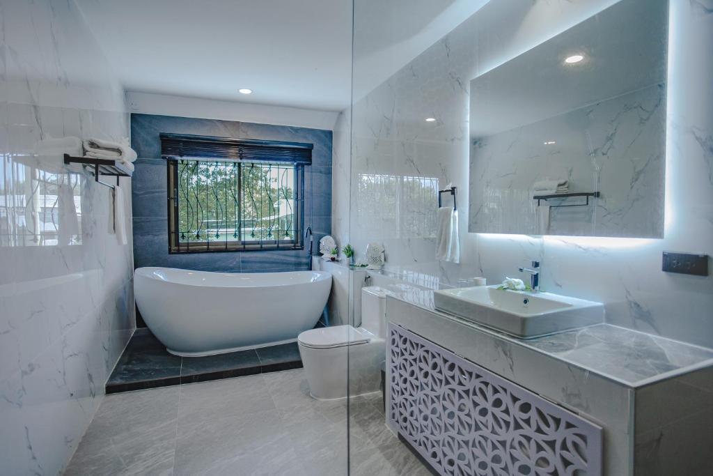 Baan Santhiya Private Pool Villas - Free Tuk-Tuk Service to the Beach! - 18