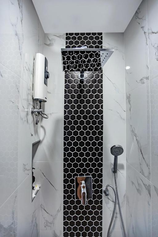 Baan Santhiya Private Pool Villas - Free Tuk-Tuk Service to the Beach! - 19