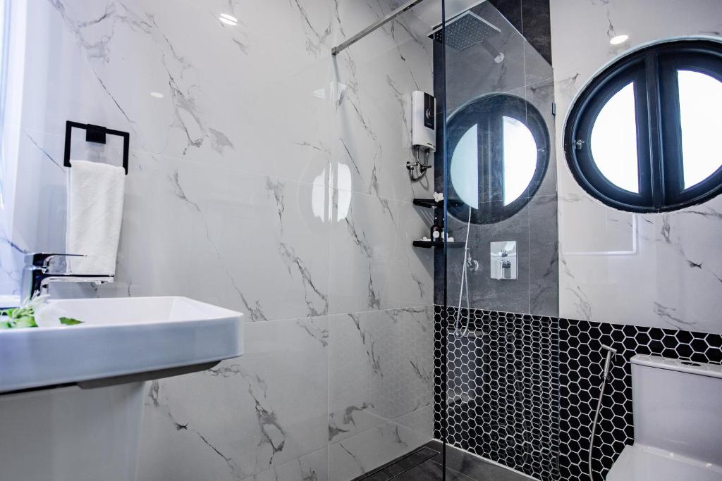 Baan Santhiya Private Pool Villas - Free Tuk-Tuk Service to the Beach! - 15