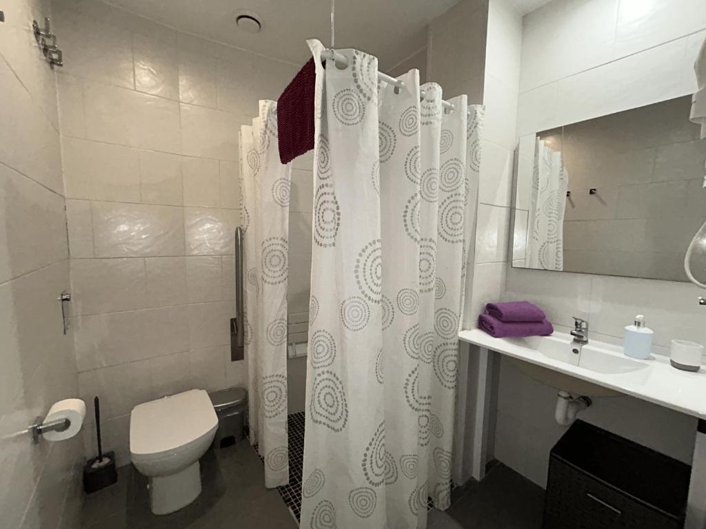 Koupelna v ubytování Apartahotel Baldiri
