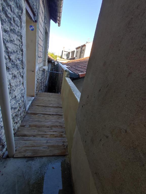 Fotografia z galérie ubytovania Duplex quartier Saint Ruf proche remparts Avignon centre v Avignone