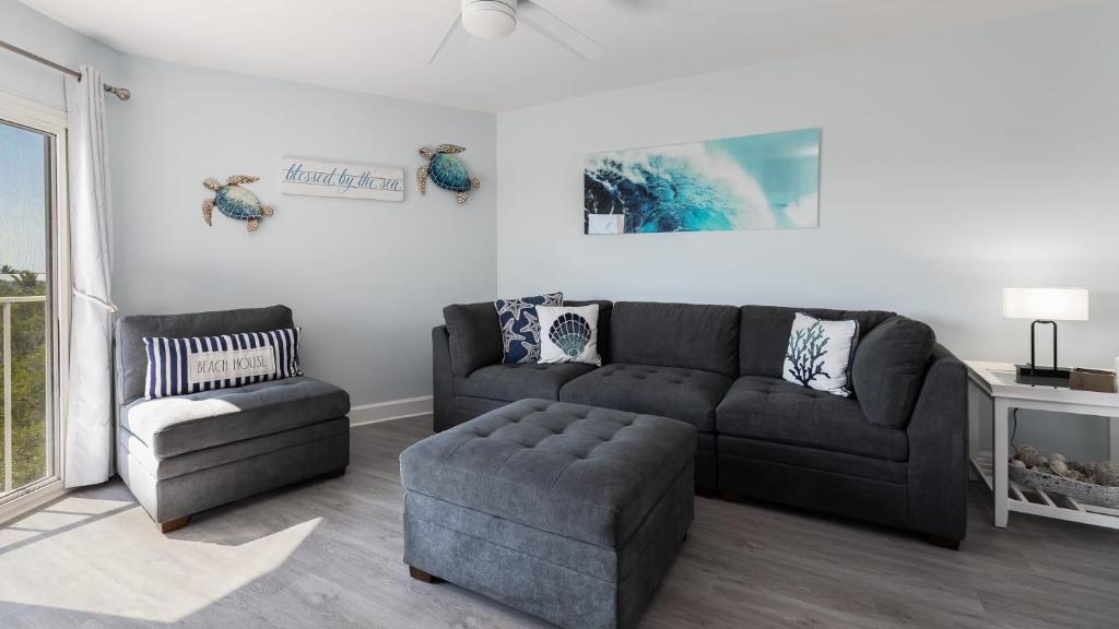 Istumisnurk majutusasutuses Blue Haven Key LargoOcean Pointe 1315