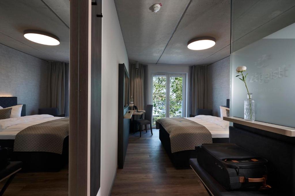 Hotel Zeitgeist - Einzelzimmer Mit Balkon