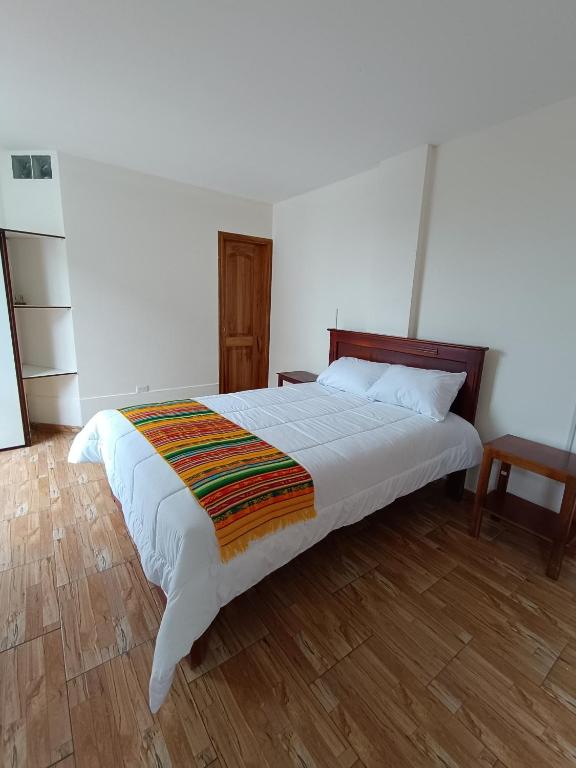 Postel nebo postele na pokoji v ubytování Quito Basecamp - Adventure Hostel