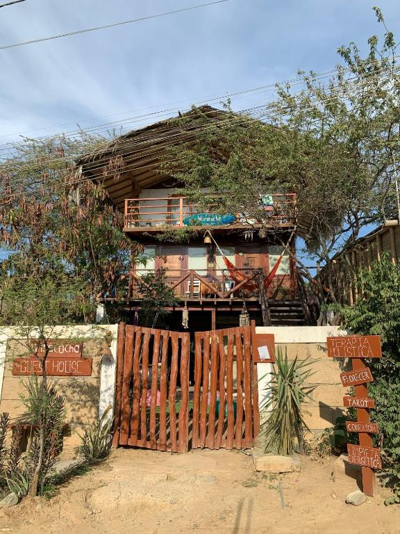Wiracocha Hostal Máncora