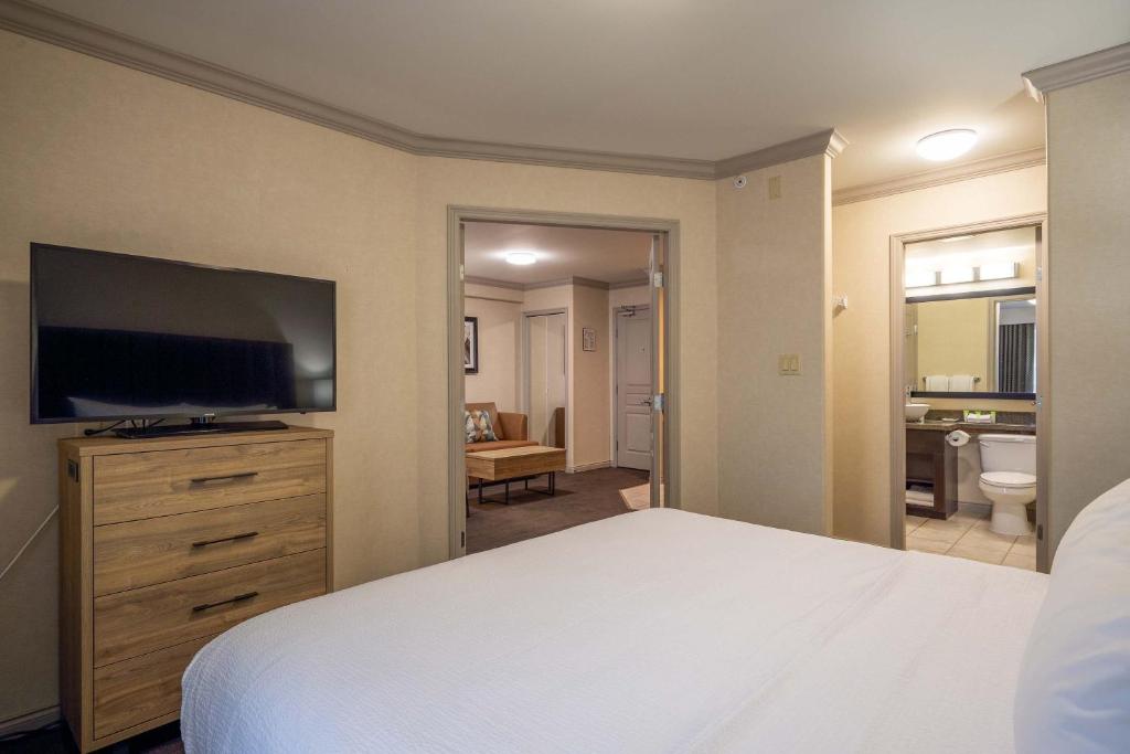 Sandman Hotel & Suites Winnipeg Airport - Resim 37