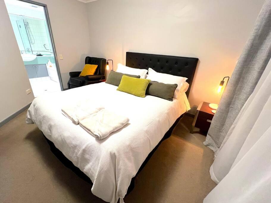 Charming Fernhill Stay - Resim 7