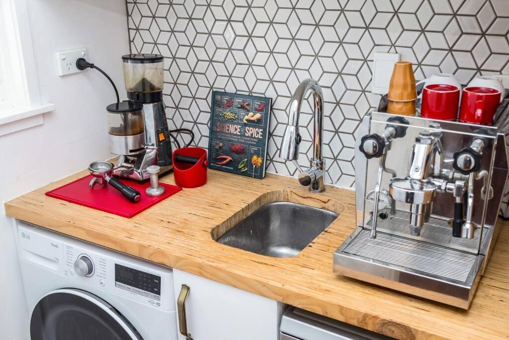 Little Blue Bach - Resim 22