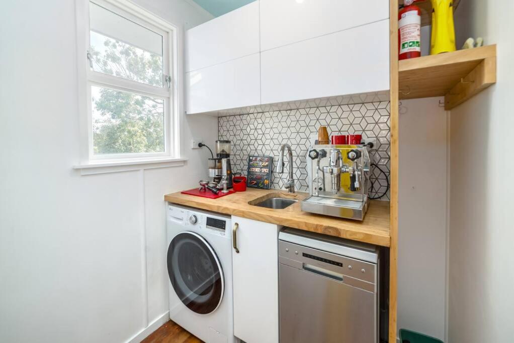 Little Blue Bach - Resim 21