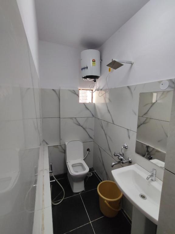 Koupelna v ubytování Nandan Residency