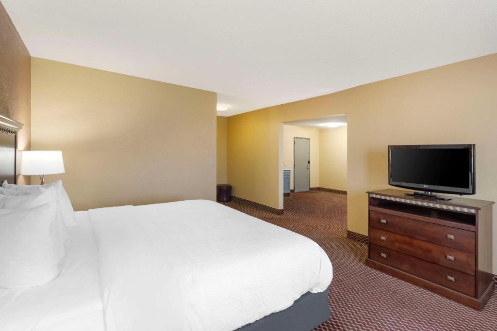Quality Inn & Suites Bloomington University Area - King Suite - Niet -roken