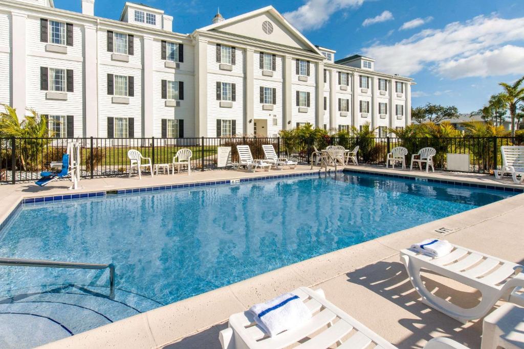 Quality Inn Palm Bay