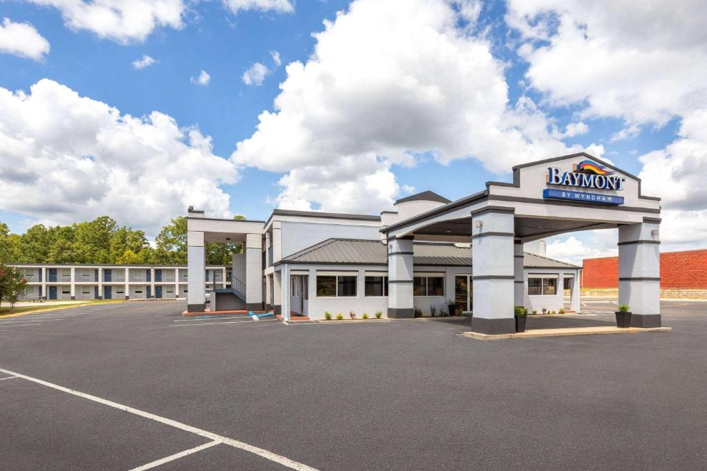 Το κτήριο όπου στεγάζεται  το μοτέλ